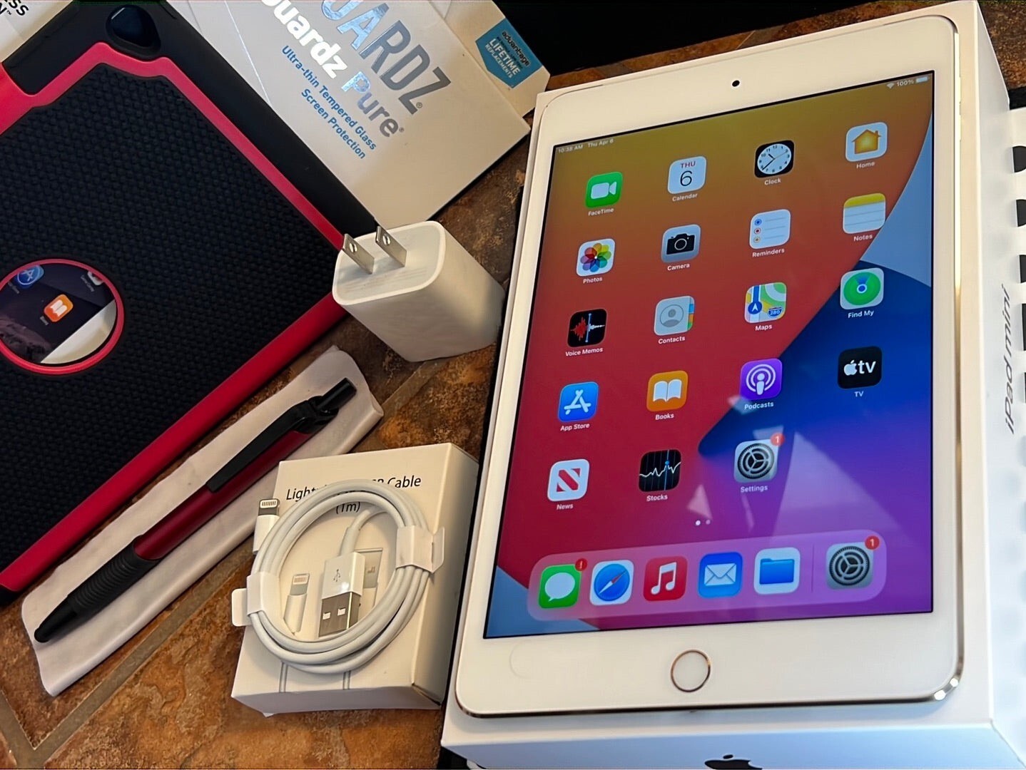 Apple iPad mini 4 (64gb) Cellular Unlocked (A1550) Gold Apple iPad mini 4 (64gb) Cellular Unlocked (A1550) Gold