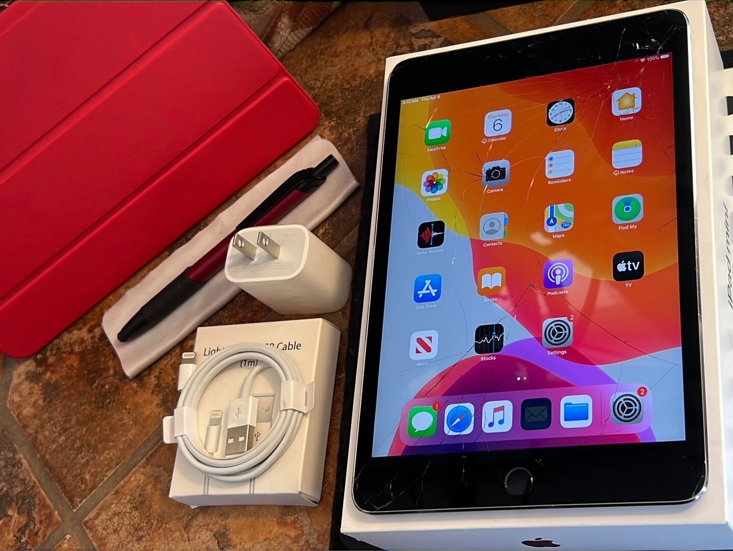 iPad mini4 32GB au tomoya Amazon.com : Apple iPad Mini 4, 32GB, Space Gray - WiFi