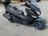 Suzuki Burgman 400 in Black