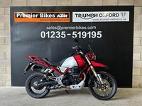 STUNNING ONE OWNER 2022/71 MOTO GUZZI V85 TT EVOCATIVE MOTORCYCLE