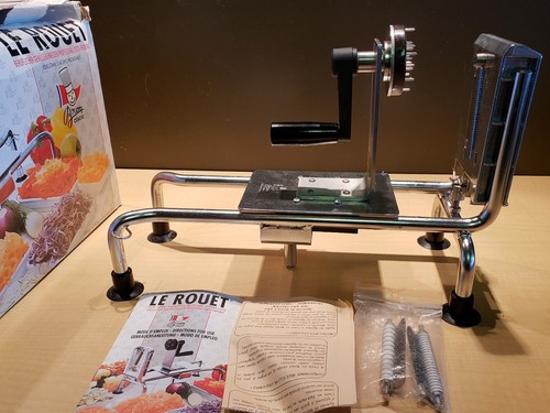 Bron Coucke Le Rouet Gourmet Turning Slicer with Extra Blades