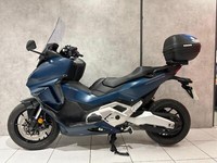 2024 HONDA FORZA 750 - 2000 miles - MINT! 