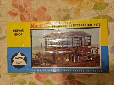 HO Scale, AHM Repair Shop Kit, #5815