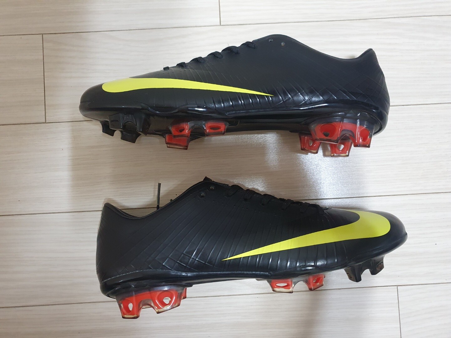 nike mercurial superfly black