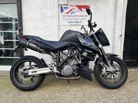 KTM SUPERDUKE 990 SUPER NAKED 