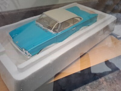 BOS Ford Consul Capri 1:18