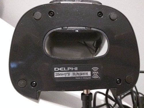Delphi MyFi XM Satellite Personal Radio XM2go w/ antenna + cradle NO power cords