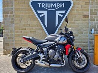 2020 TRIUMPH TRIDENT 660 Metalic silver and red Flyscreen