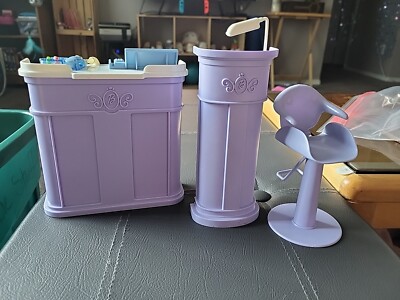 Barbie Vintage Grand Hotel Front Desk Phone Reception, Podium And Salon Chair