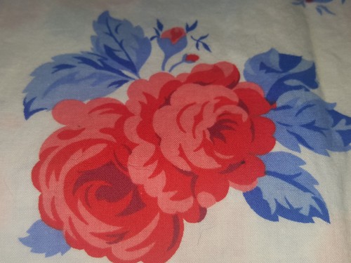 Vintage drapery fabric ROMANTIC RED ROSES Unused 120