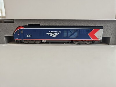 Kato Amtrak ALC-42 Charger #300 Diesel Locomotive 176-6051 Phase VI DC 1:160