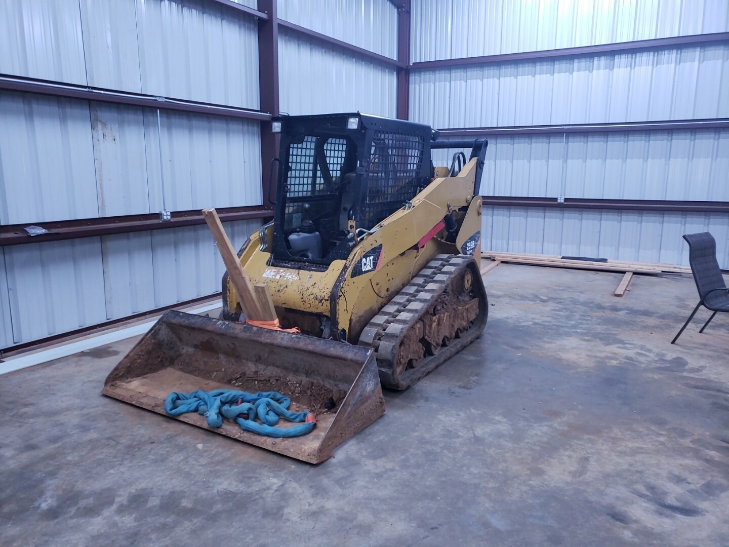 2012  Caterpillar 259B3 2sp skid steer track loader enclosed cab AC/Heat