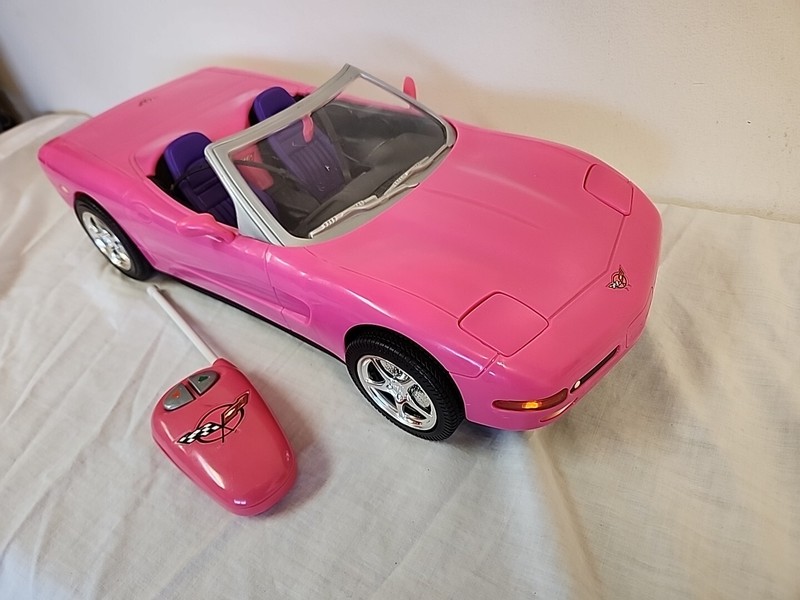 Barbie 2001 Pink R/C Corvette with Remote Control Mattel Works