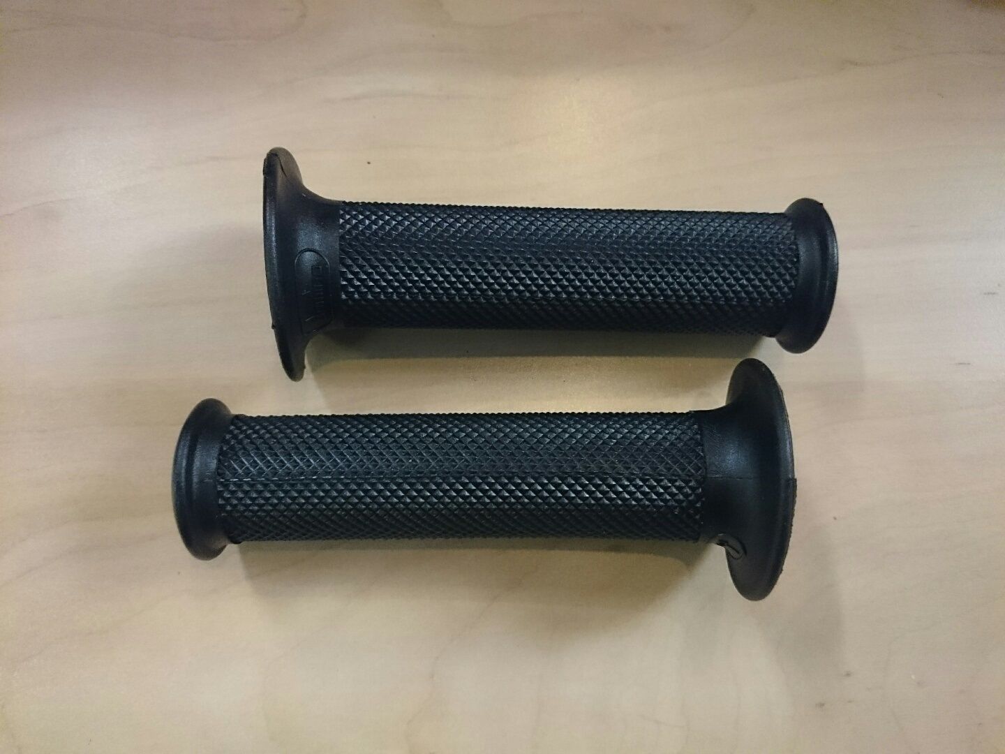 Ducati Motorcycle & Scooter Handlebar Grips, Covers & Pads