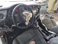 Toyota Auris II E18 12-15 Servo Behälter Servobehälter Servoleitung Toyota Auris II E18 12-15 31.07.2013 gebraucht Vorschau 8
