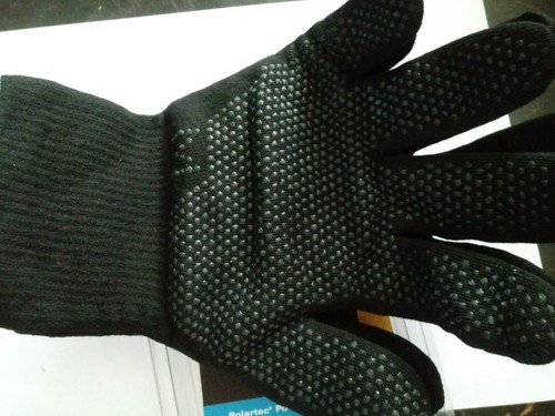 Chill Blocker Gloves Seal Skin Mediums