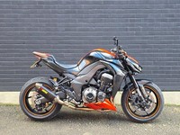 2015 KAWASAKI Z1000 - TWIN AKRAPOVIC