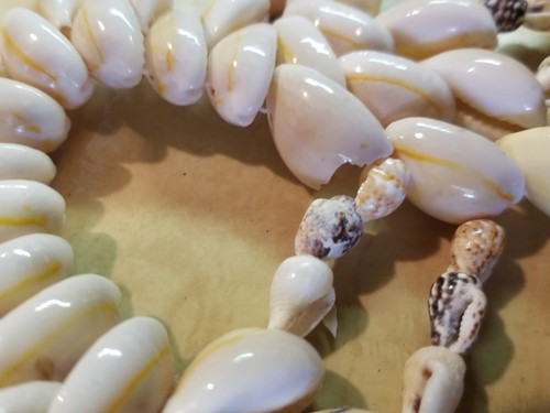 Hand Made Vintage Sea Shell Pot Pan Trivet  Doily Seashell 10