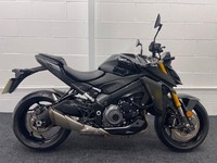 SUZUKI GSXS1000 RQ ABS ** 3416 miles - One Owner - 12 Months MOT **