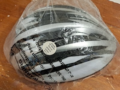 Helmets R Us Bicycle Helmet Cycling Helmet Size M 