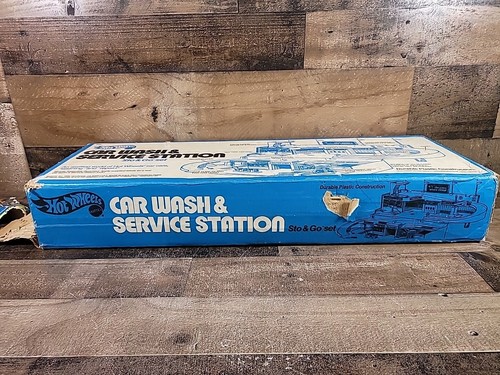 Vintage RARE Mattel 1986 Hot Wheels Car Wash And Service Station Sto & Go Set