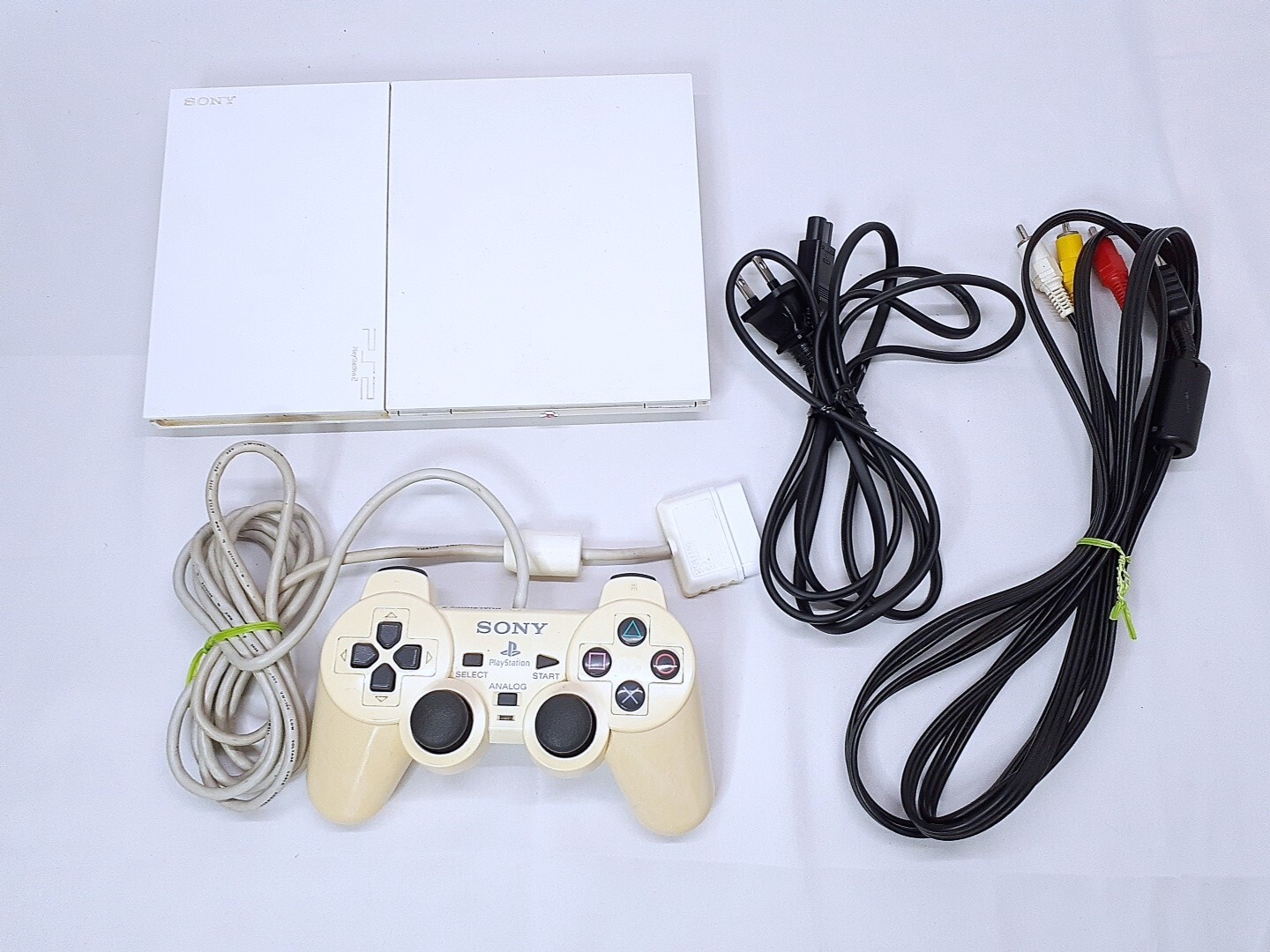 PS2 Slim Console Ceramic White set SCPH-90000 NTSC-J Tested PS2 Slim Console Ceramic White set SCPH-90000 NTSC-J Tested