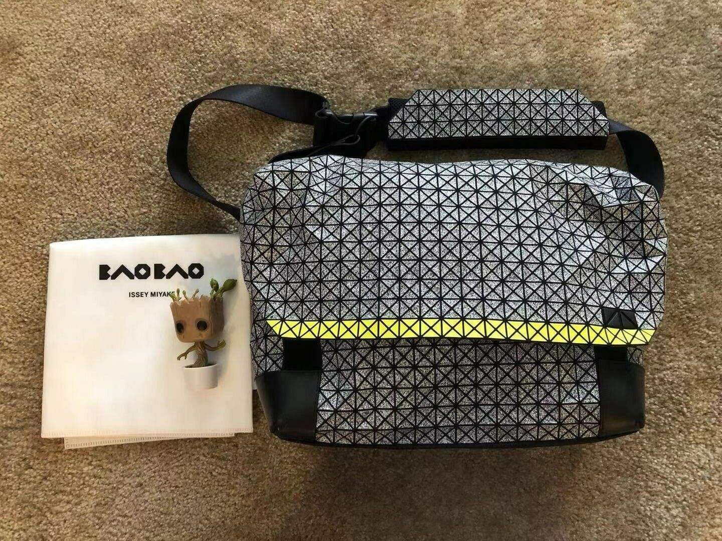 Brand New Bao Bao Issey Miyake Classic Geometric Shoulder Brand New Bao Bao Issey Miyake Classic Geometric Shoulder