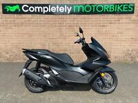 HONDA PCX125 IN BLACK BRAND NEW - AVAILABLE NOW FROM STOCK !