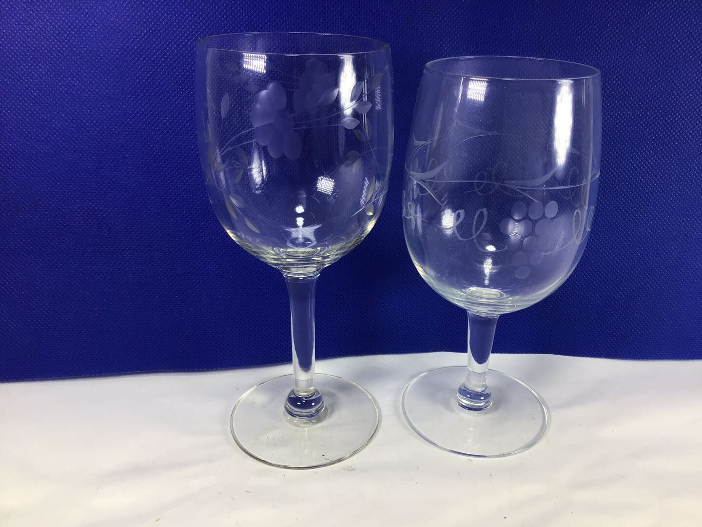 Y91 Vintage Antique Two Different Cut Wine Glasses - Set of