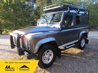 LAND ROVER DEFENDER 2.2 TDCi XS HARD TOP SUV MANUAL 4WD SWB 122 PS-9,800 MILES!