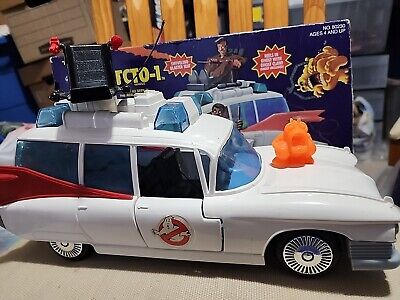Real Ghostbusters ECTO-1 Vehicle Complete W/ Box 1984 Kenner Vintage Lot