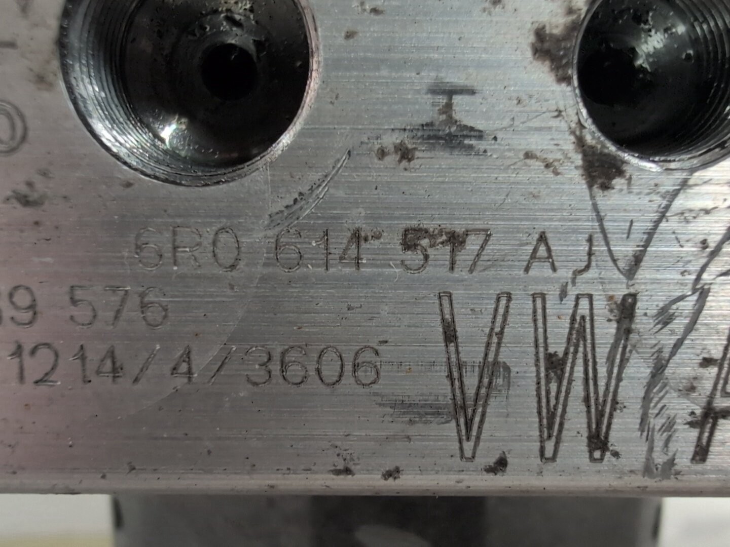 May 2010 to Sep 2017- Volkswagen Polo 6R- ABS Pump/Modulator- PN: 6R0907379AS - thumbnail 5