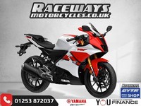 YAMAHA YZF-R125 BRAND NEW MOTORCYCLE FULL MANUFACTURERS WARRANTY 125CC