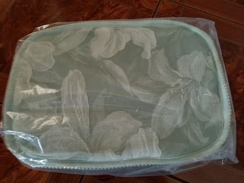 NIKKEN Magnetic Therapy - use as a foot rest