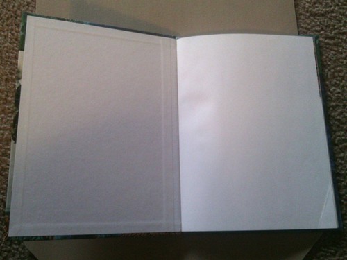 Military/War Memorbilia/US Army at War/2002/BOOK