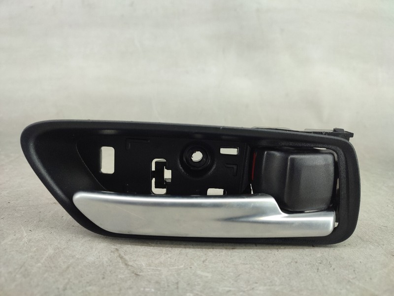 6927302200 PoignÃ©E ExtÃ©Rieure ArriÃ¨Re Droit Pour Toyota Corolla Combi ( E21 )