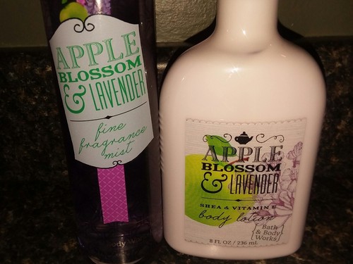 Bath & Body Works APPLE BLOSSOM & LAVENDER Fragrance Mist & Body Lotion 2pc Set