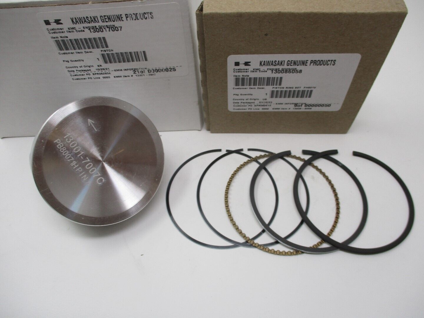 Genuine Kawasaki 13001-7007 Piston & 13008-6058 Rings STD Genuine Kawasaki 13001-7007 Piston & 13008-6058 Rings STD
