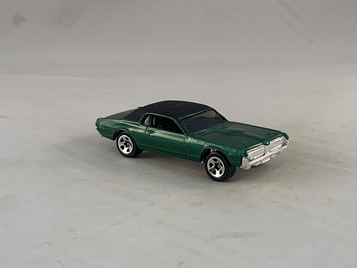 Mainline Blue Card #182 1968 Mercury Cougar Green 5sps Loose