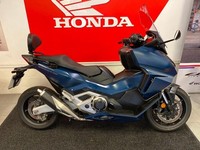 2022 HONDA NSS750 FORZA IN BLUE WITH 1 OWNER FROM NEW