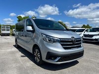 Renault Trafic 9 Seater Minibus/Combi- Auto - Alloys LWB £32,949 + vat 