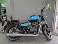 Royal Enfield METEOR 350 SUPERNOVA
