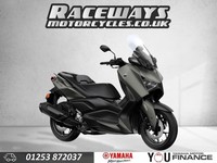 YAMAHA XMAX 300  BRAND NEW UNREGISTERED SCOOTER GREEN