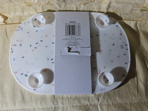MAKEUP BRUSH-WASHER-MAT-WITH SUCTION TABS-FOR SINK-WHITE W/SPRINKLES-NEW!