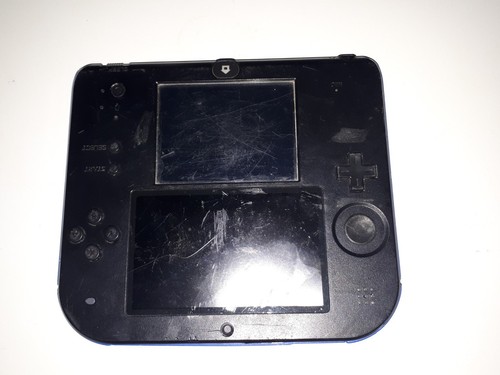 Image Console Nintendo 2DS noire et bleu. POUR PIECES . NE FONCTIONNE PAS. Image Console Nintendo 2DS noire et bleu. POUR PIECES . NE FONCTIONNE PAS.