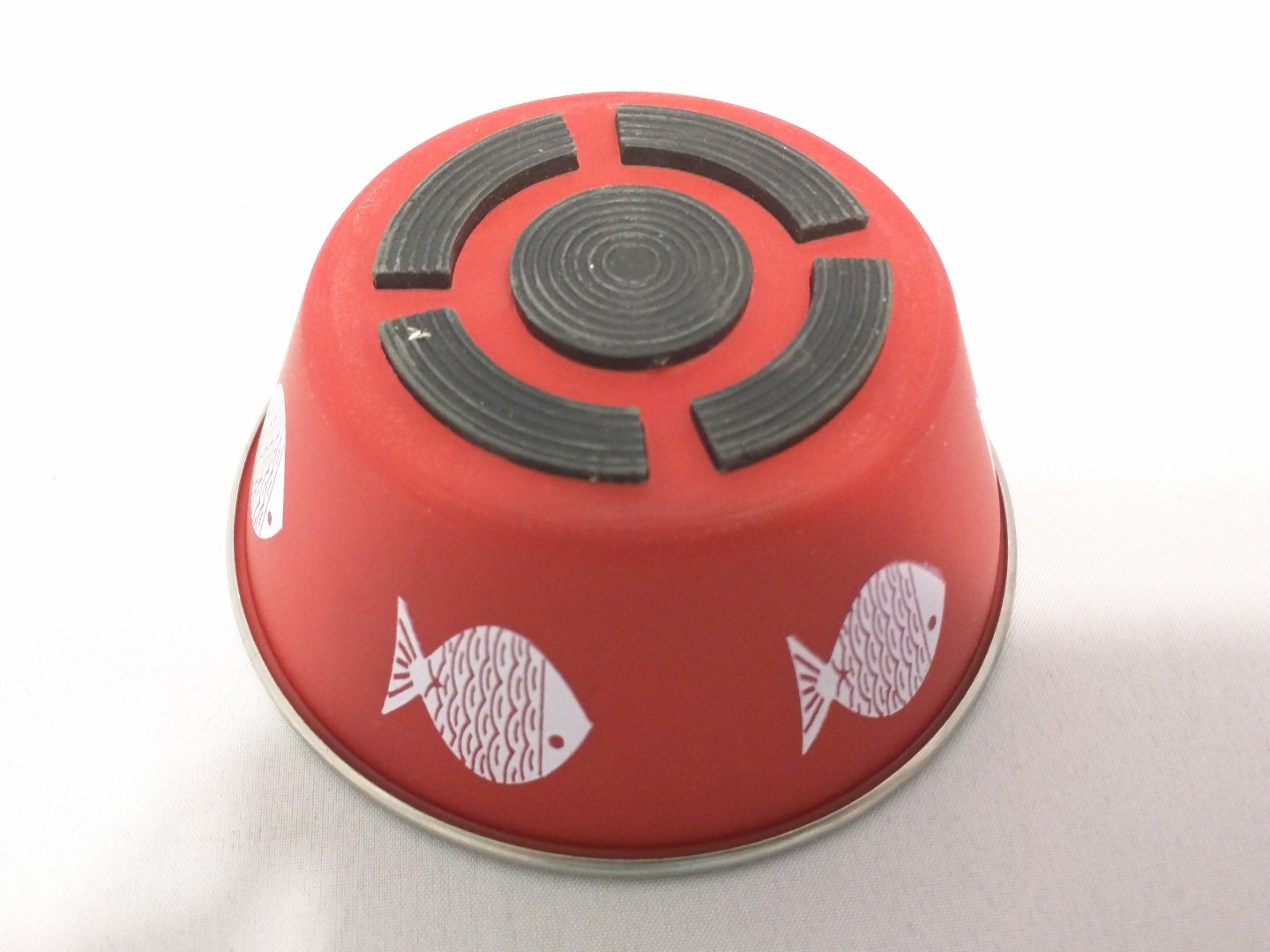 NWT Cat / Dog Snack small Stainless Steel bowl anti slip Red Fish Modern 7 fl oz