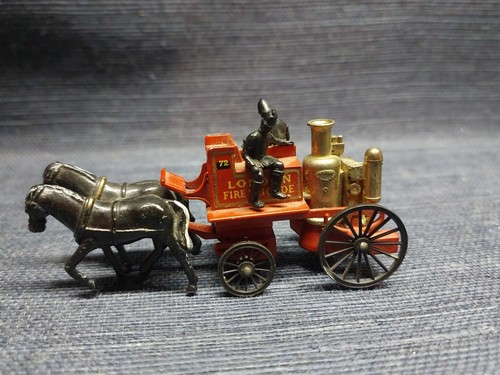 LESNEY FIRE CHIEF CAR イギリス製 Matchbox Lesney #59 Custom Ford Fairlane Fire Chief Car