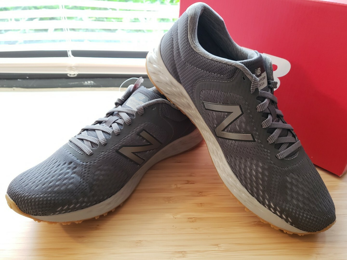 NWB* New Balance Mens Fresh Foam Arishi 