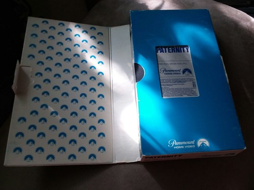 Paternity VHS 1981 Paramount, Burt Reynolds, Beverly  D'Angelo Rare Comedy Drama