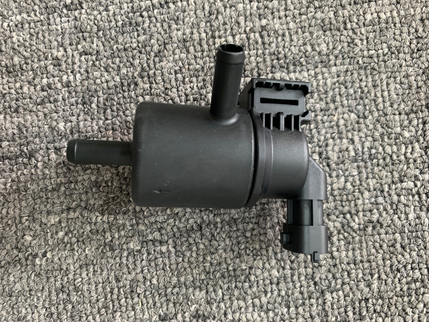 OEM 28910-3L135 VALVE-PURGE CONTROL Fedex Ups# for Hyundai